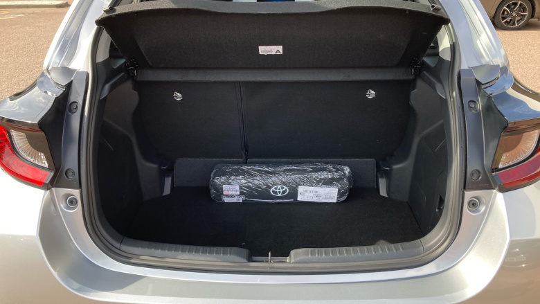 Toyota Yaris 1.5 Hybrid Icon 5dr CVT Hybrid Hatchback